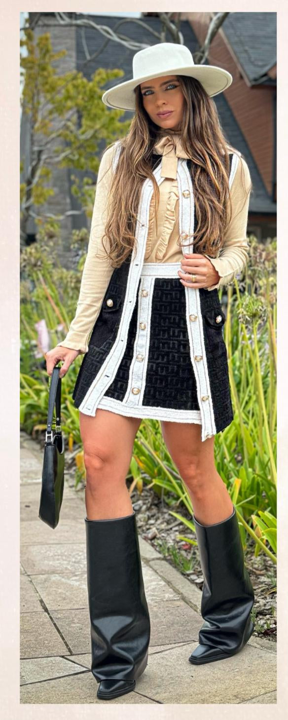 Flexible Multi-Size Stylish Stop with Matching Skirt – Black & White Trim Options